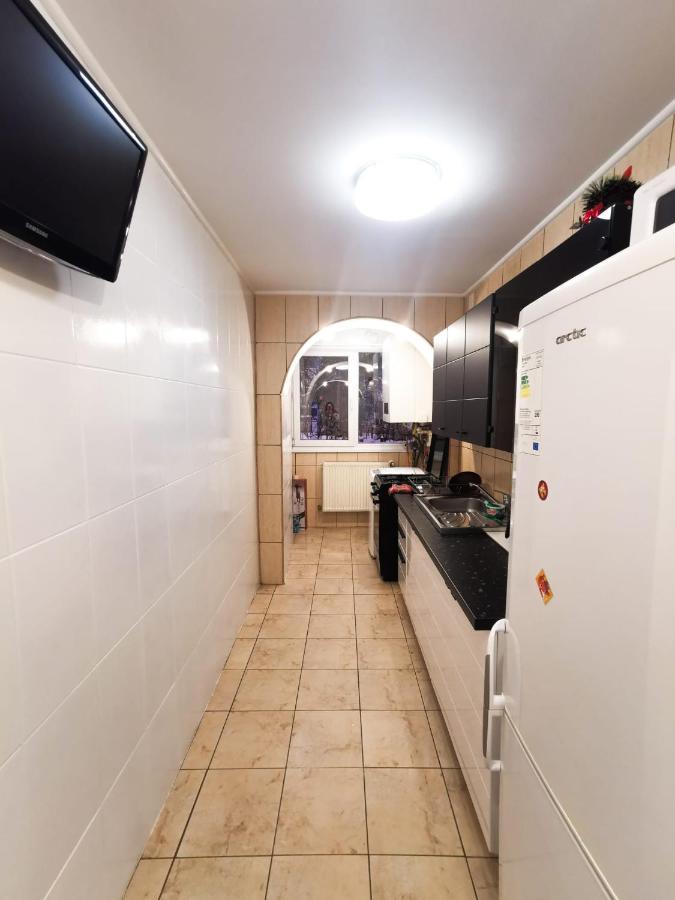105500 Apartment Busteni Exterior photo